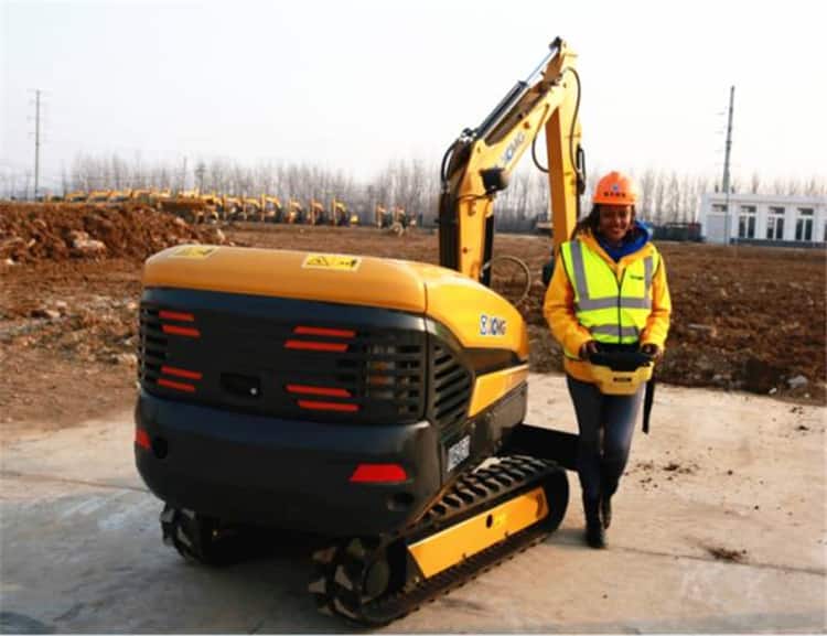 XCMG official 1.5 ton smallest mini crawler rc excavator XE15R with factory price